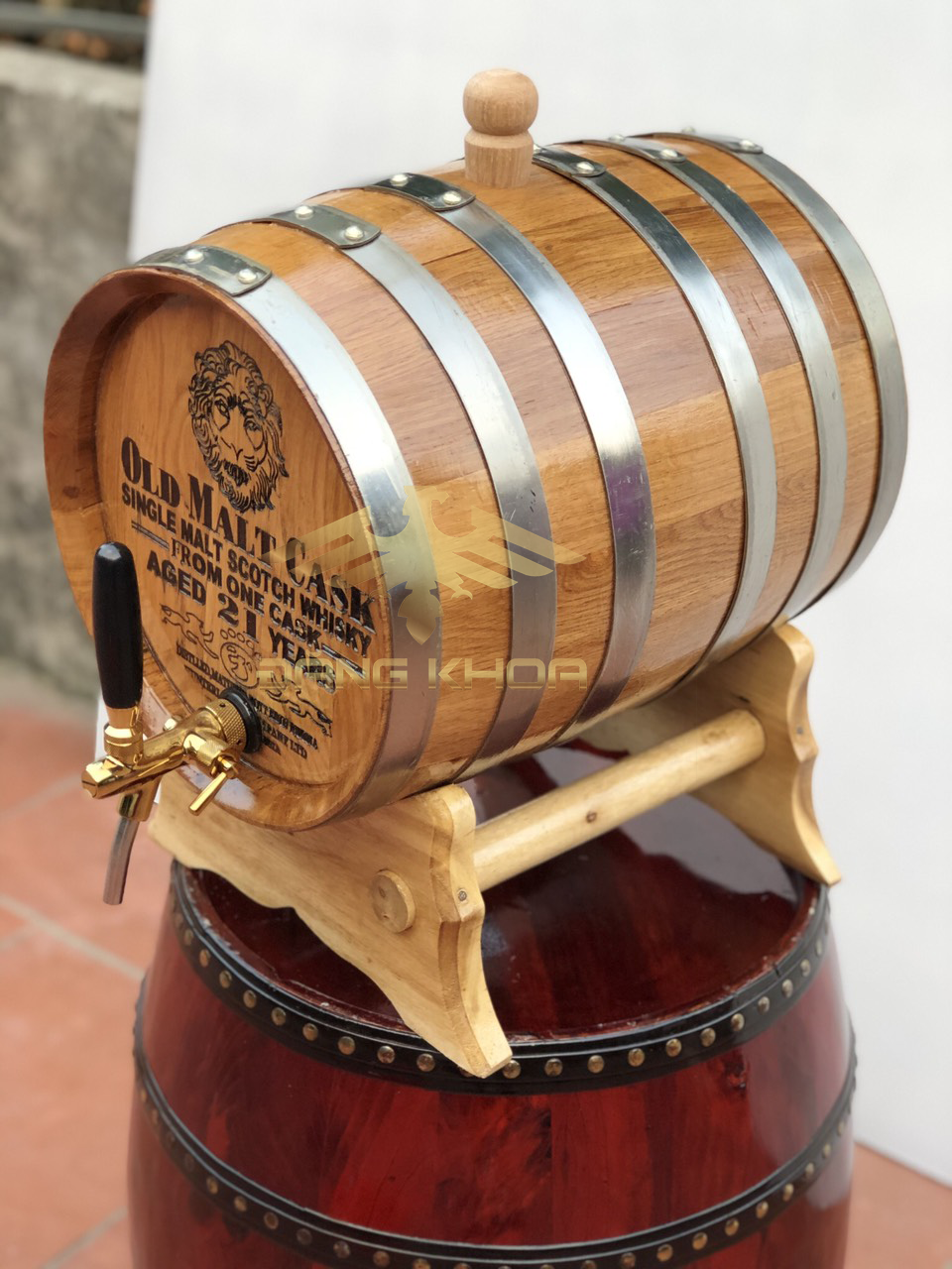 Nguyên liệu làm rượu whisky bằng gỗ sồi