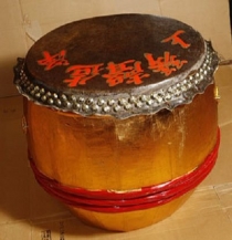 Hình ảnh cho tin tức Giá trống múa lân màu vàng - Trống Đăng Khoa