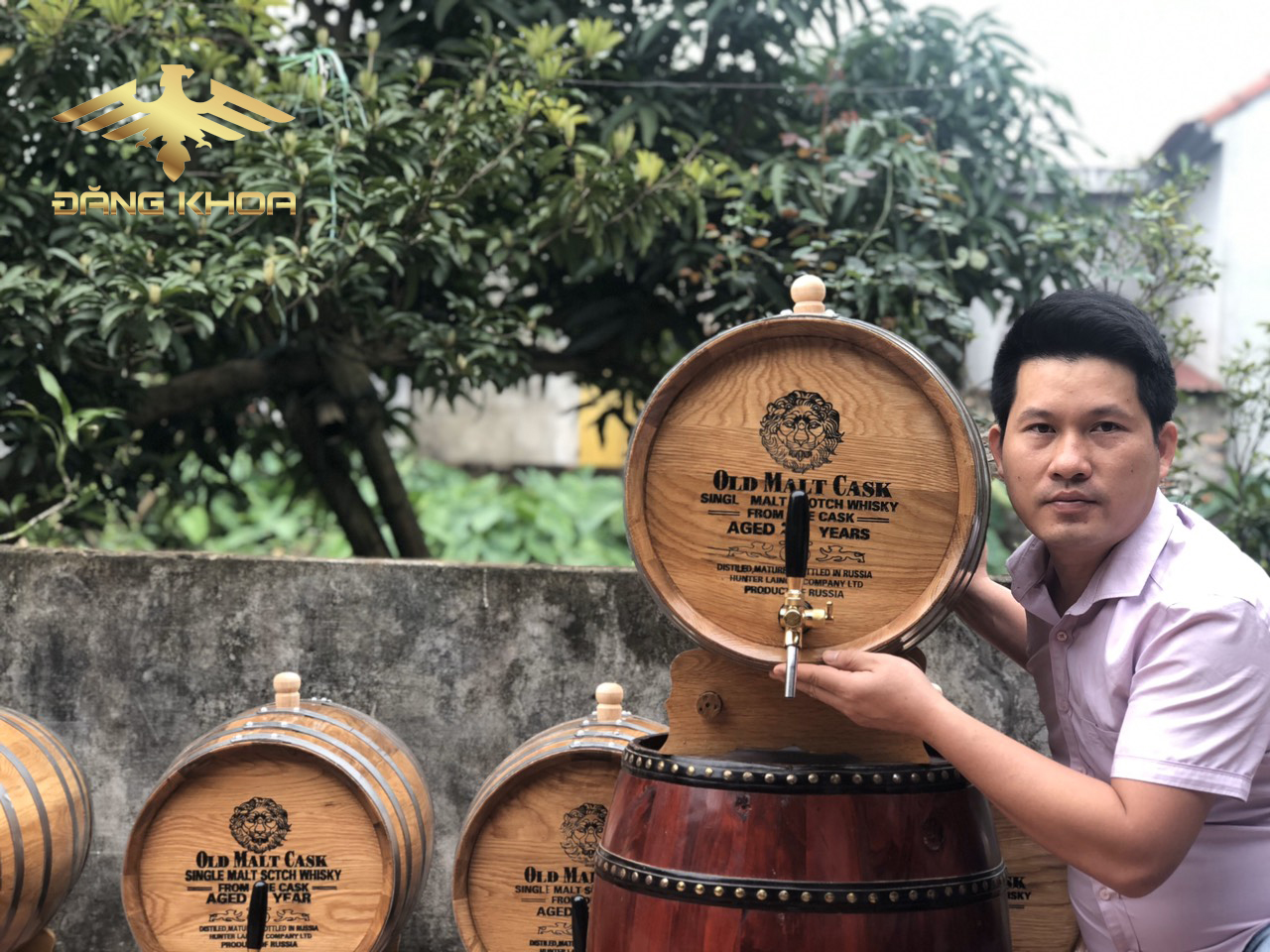 Hình ảnh cho tin tức Cách ủ rượu trong thùng gỗ sồi