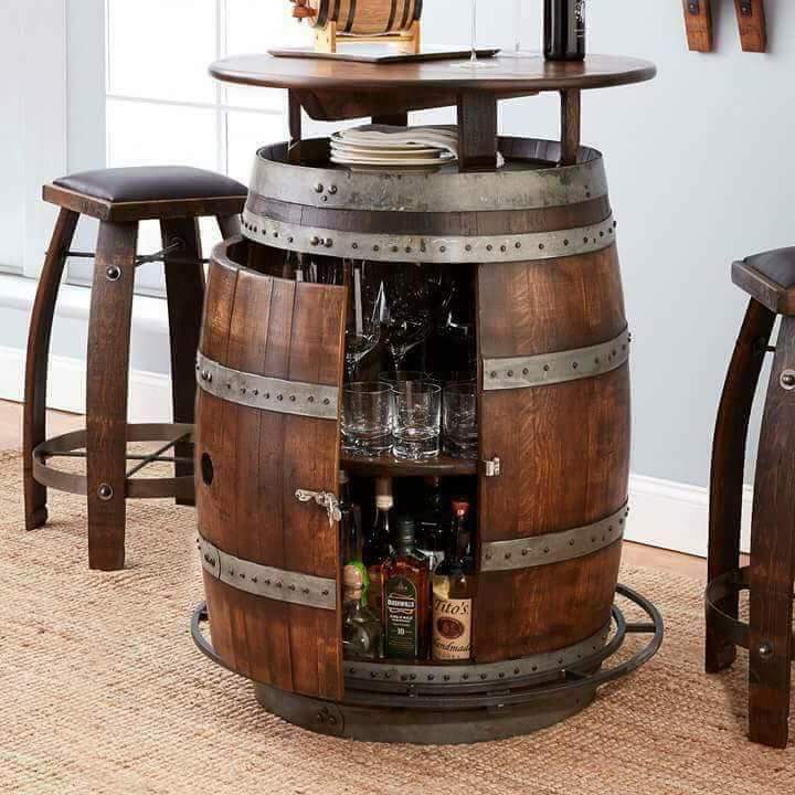 Thùng gỗ thông trang trí để chai rượu quán bar