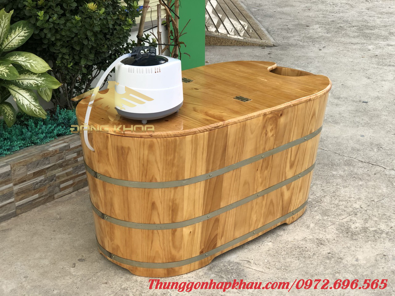 Hình ảnh cho tin tức Mua bán bồn tắm gỗ cao cấp giá ưu đãi ngay tại TP. Hồ Chí Minh