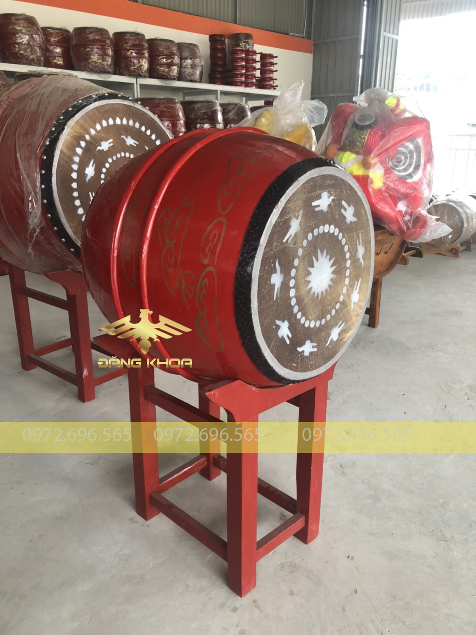 Hình ảnh cho tin tức Trống Đăng Khoa-địa chỉ bán trống đội gỗ da trâu sơn đỏ giá rẻ toàn quốc