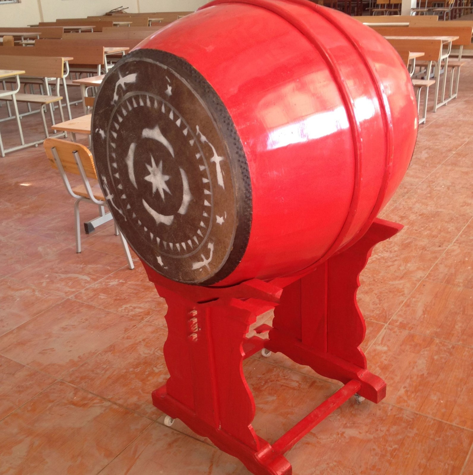 Hình ảnh cho tin tức Cơ Sở Bán Trống Trường Học Đường Kính 60 Cm Chiều Cao 90 Cm