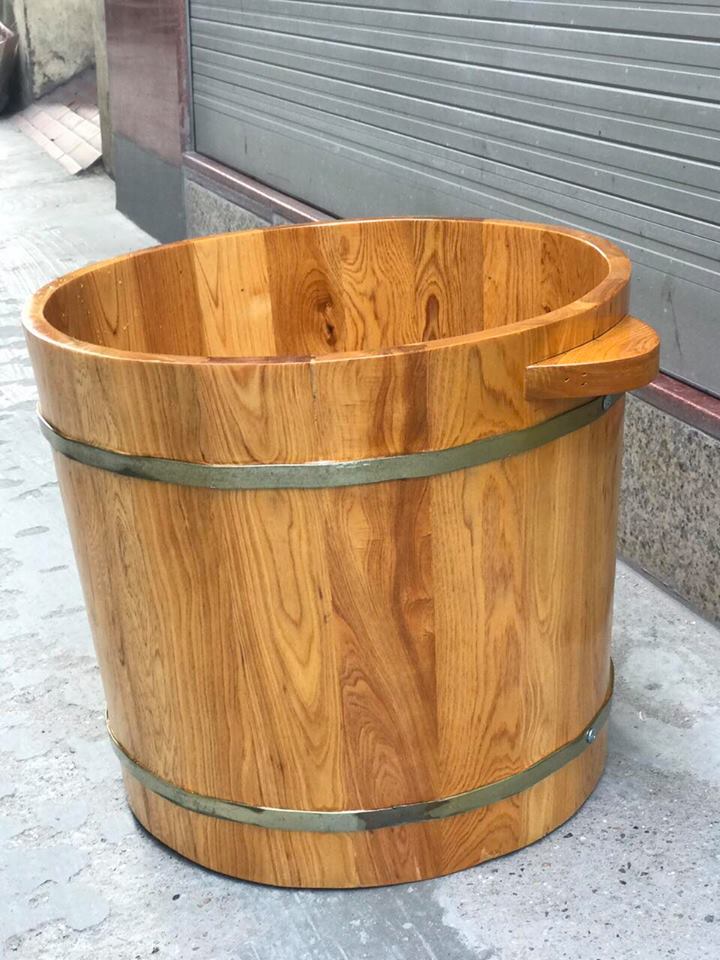 Hình ảnh cho tin tức Chậu ngâm chân massage bằng gỗ 