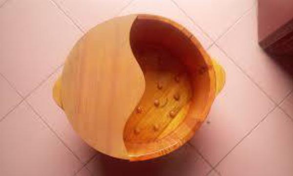 Hình ảnh cho tin tức CÁCH CHỌN CHẬU GỖ NGÂM CHÂN CÓ NẮP