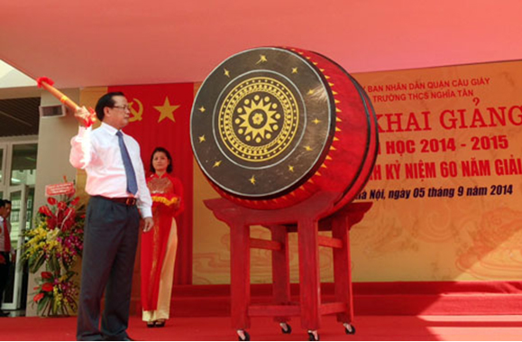 Hình ảnh cho tin tức Trống trường học truyền thống