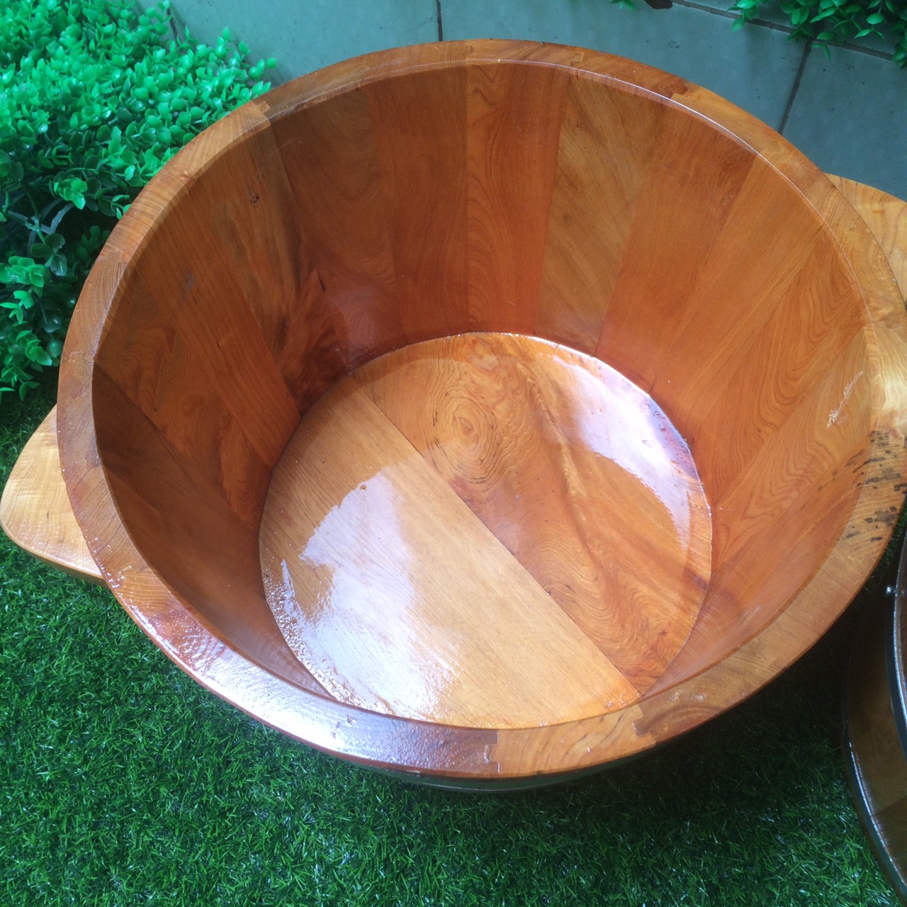 thau gỗ ngâm chân
